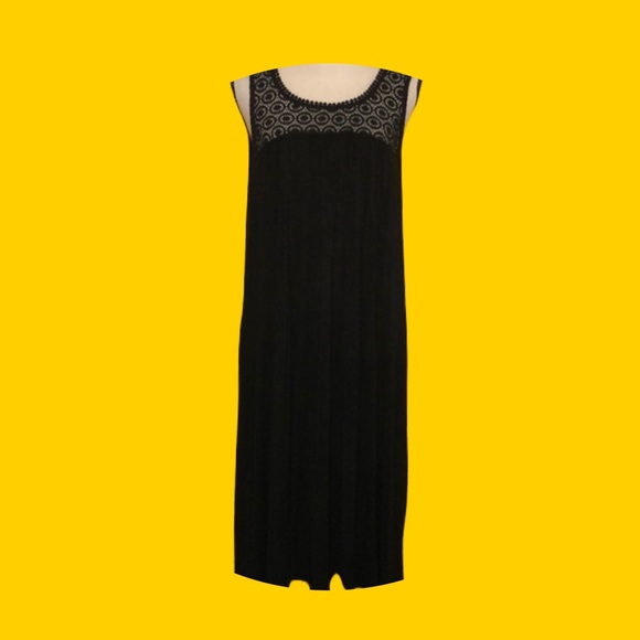 Signature Collection Dresses & Skirts - SIGNATURE COLLECTION sleeveless knee length dress